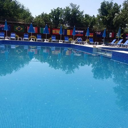 Къща За Гости "Там Край Реката " Slivek Exteriör bild