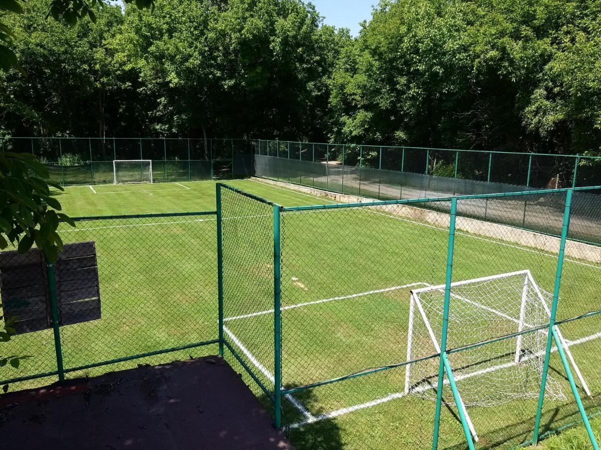 Къща За Гости "Там Край Реката " Slivek Exteriör bild